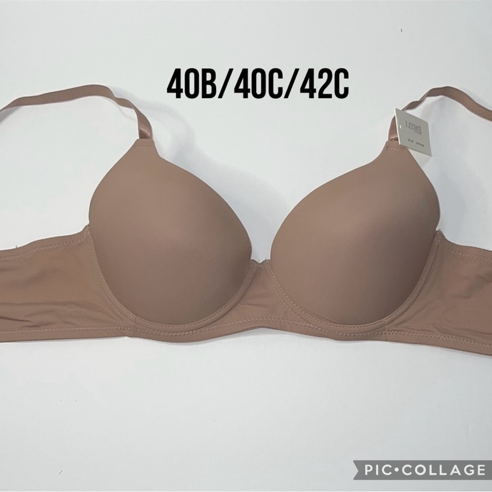 Push Up Light Padded T- Shirt Bra 3 Hooks Underwire. NWT
Size 40B/ 40C/ 42C